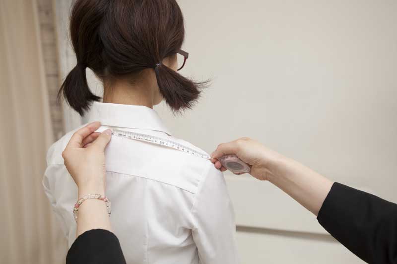 肩幅の採寸方法